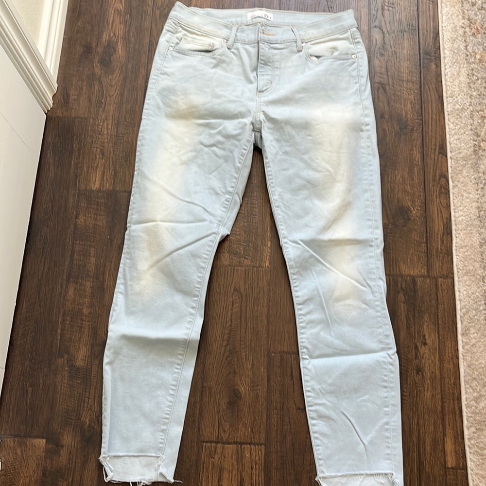 LOFT Modern Skinny Jeans in Super Light Wash